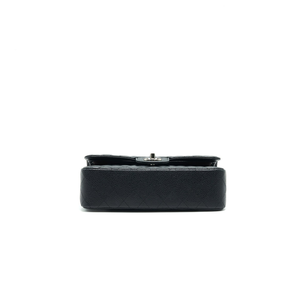 CHANEL CLASSIC SMALL DOUBLE FLAP CAVIAR