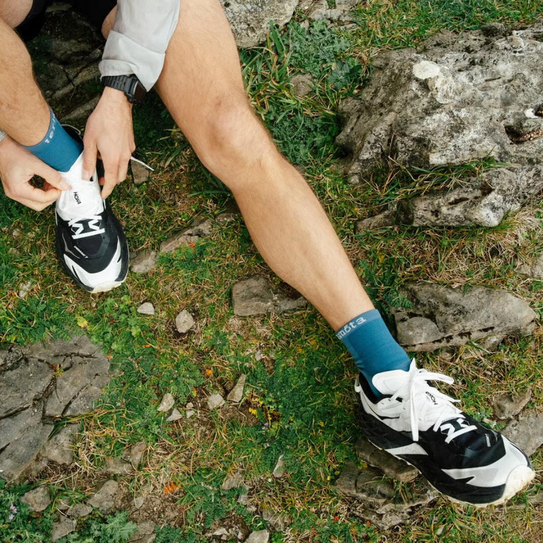Speedgoat 7 Black/White
