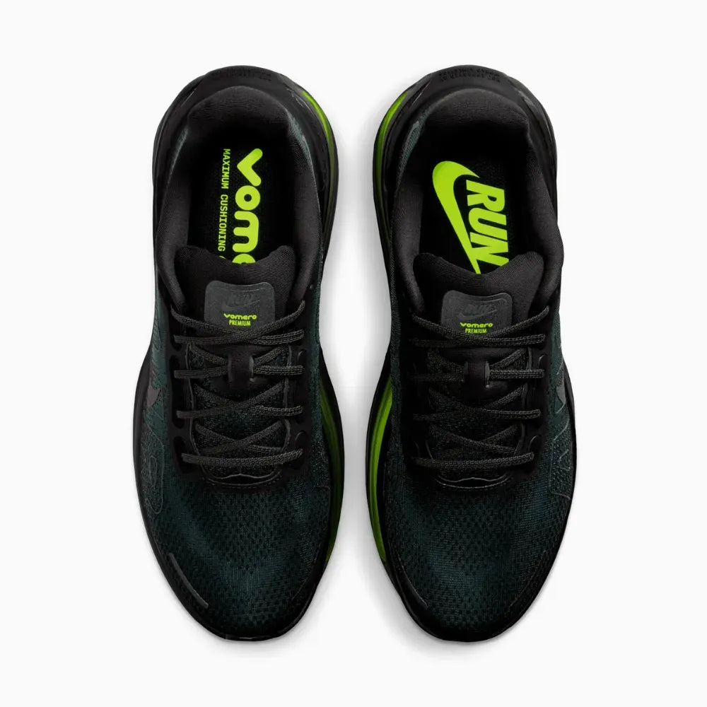 Vomero Premium Black Volt