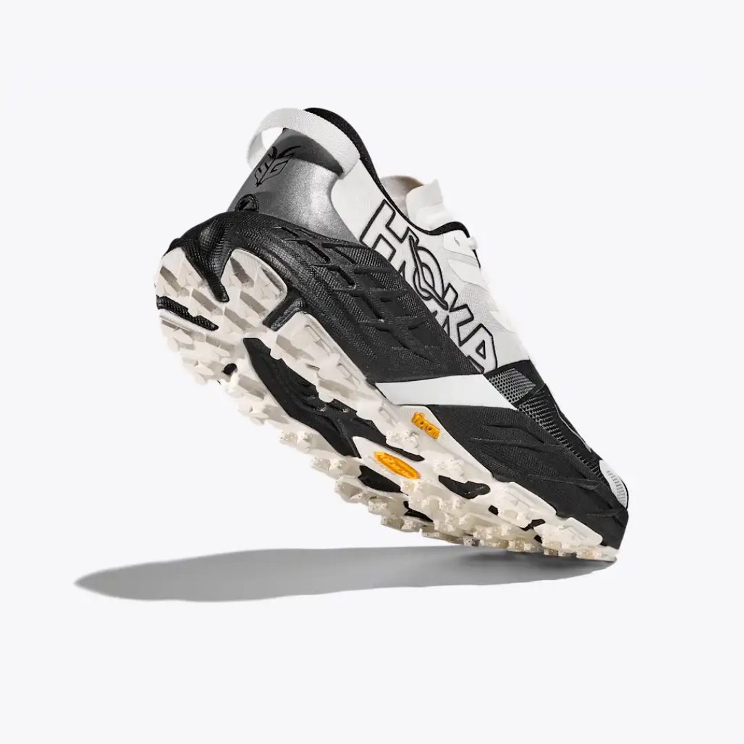 Speedgoat 7 Black/White