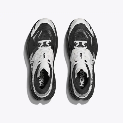 Speedgoat 7 Black/White
