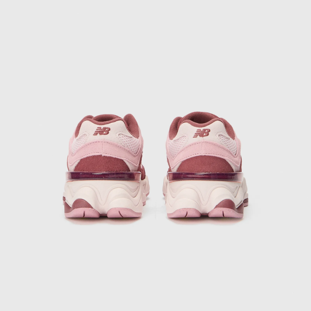 9060 "Pink Red Velvet"