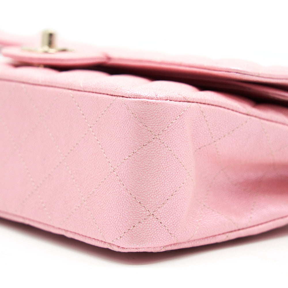 CHANEL IRIDESCENT PEARLY PINK MEDIUM CLASSIC DOUBLE FLAP BAG CAVIAR WITH LGHW
