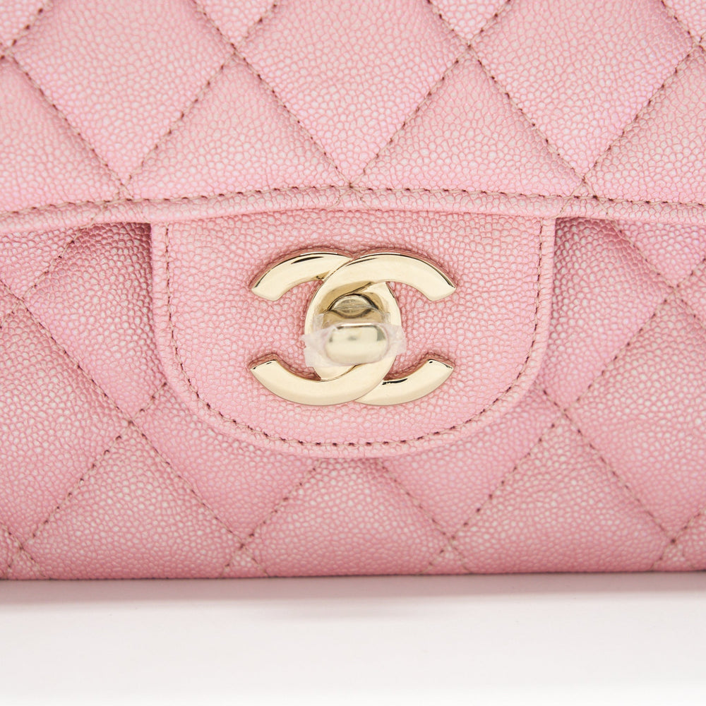 CHANEL IRIDESCENT PEARLY PINK MEDIUM CLASSIC DOUBLE FLAP BAG CAVIAR WITH LGHW